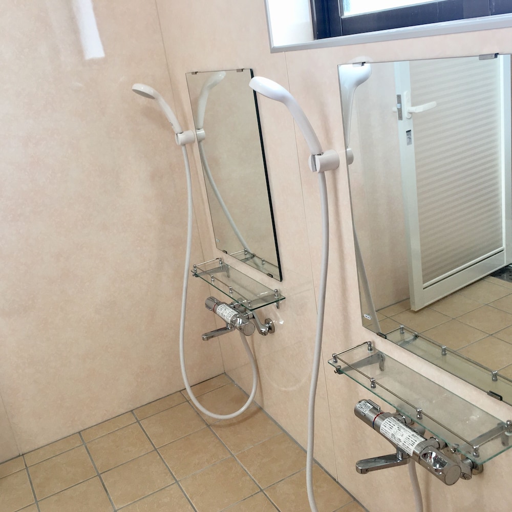 Triple Room, 3 Twin Beds, Non Smoking (for 2-3 guest) photo 2