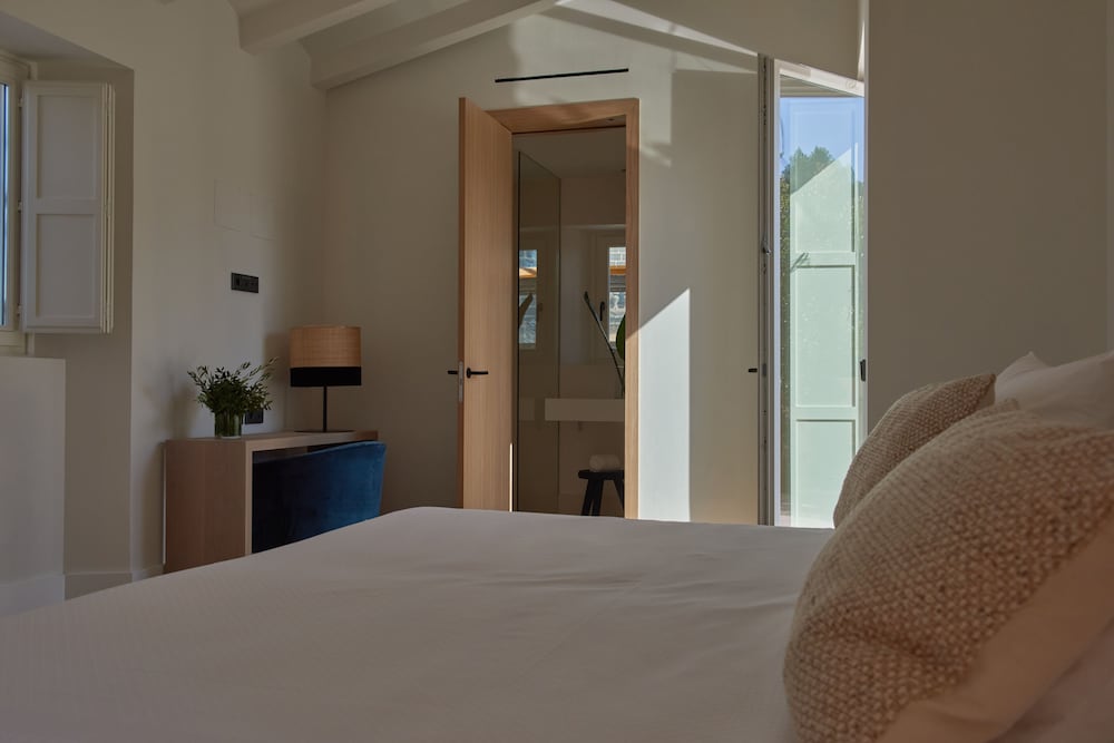 Deluxe Double Room - Photo 2