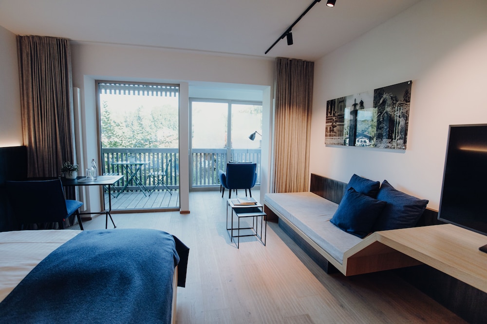 Premium Double Room, Mountain View, Garden Area photo 2