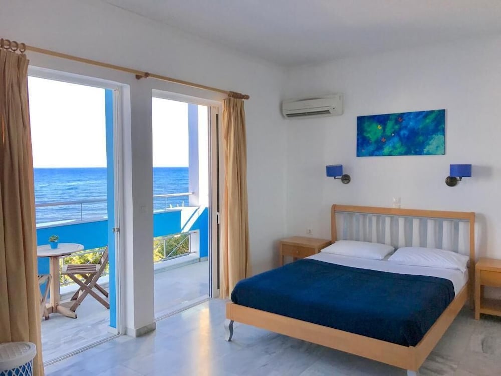 Premium Studio, Sea View, Beachfront