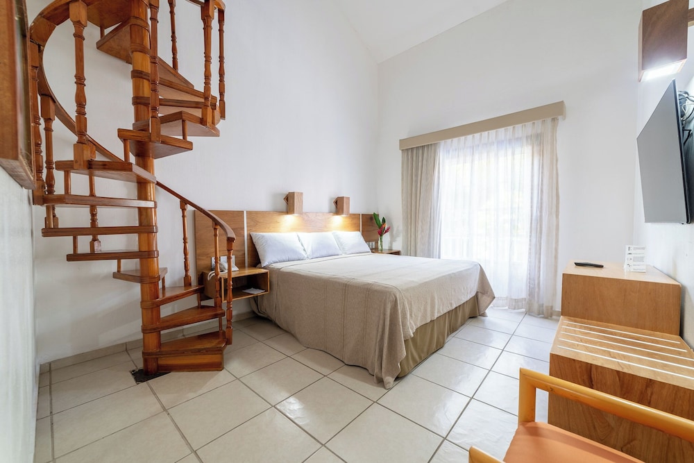 Family Room, Multiple Beds - Photo 2