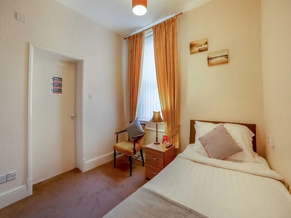 Standard Single Room, Ensuite