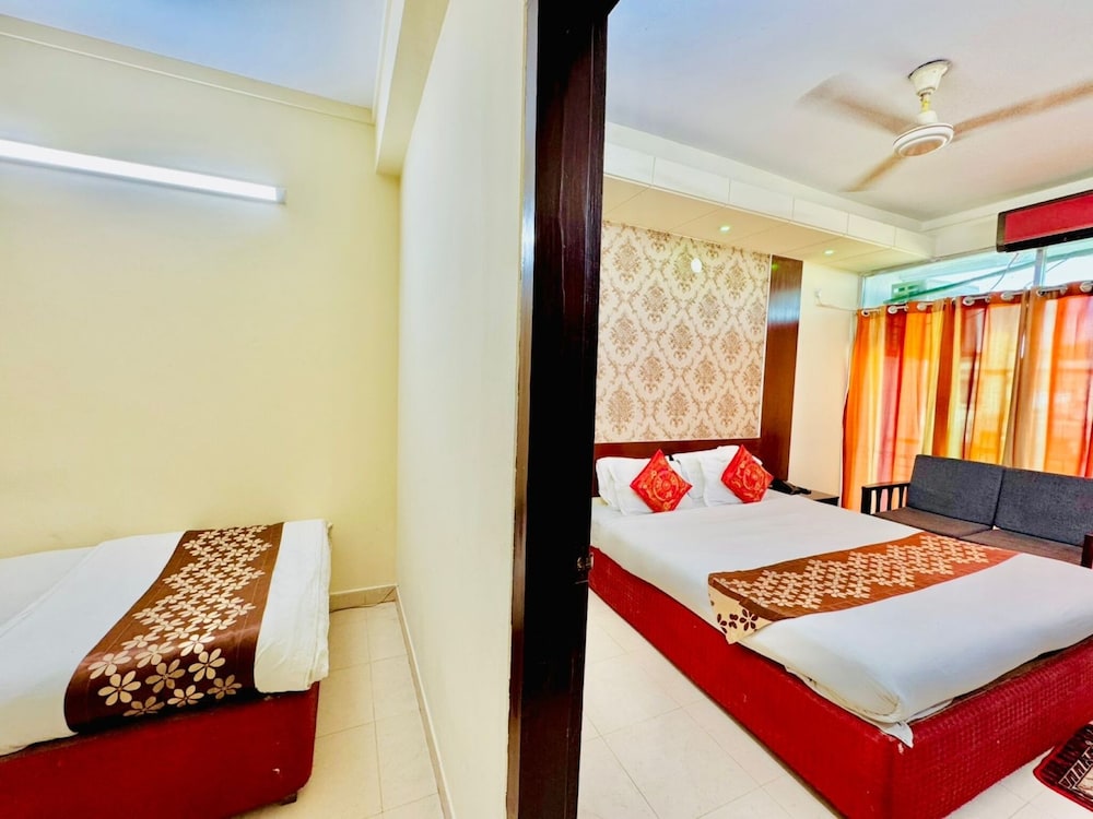 Deluxe Triple Room, Balcony, City View