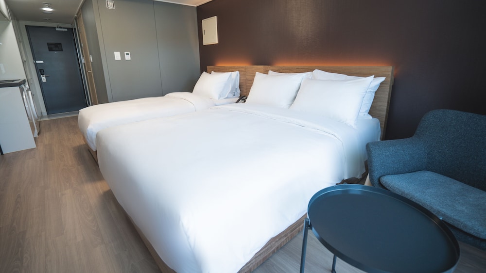 Deluxe Twin Room - Photo 6