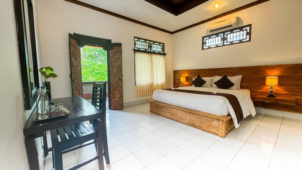 Superior Room, Balcony, Garden View