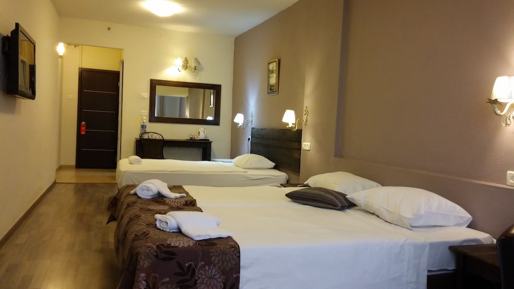 Superior Twin Room - Photo 6
