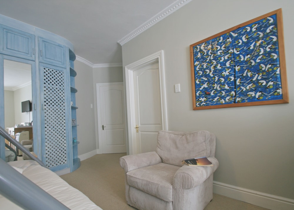 Family Room photo 2