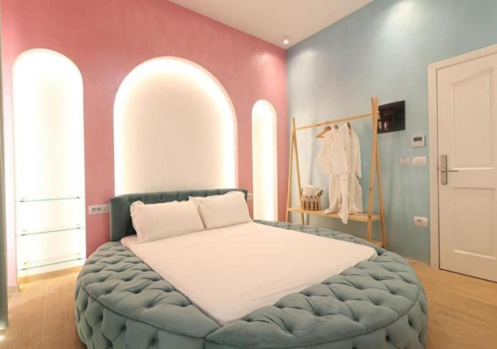 Candy Room with Jacuzzi