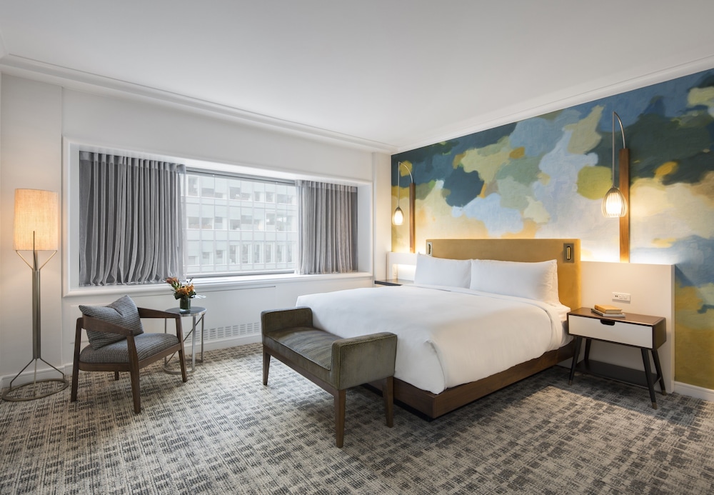 Suite, 1 King Bed (Homa)