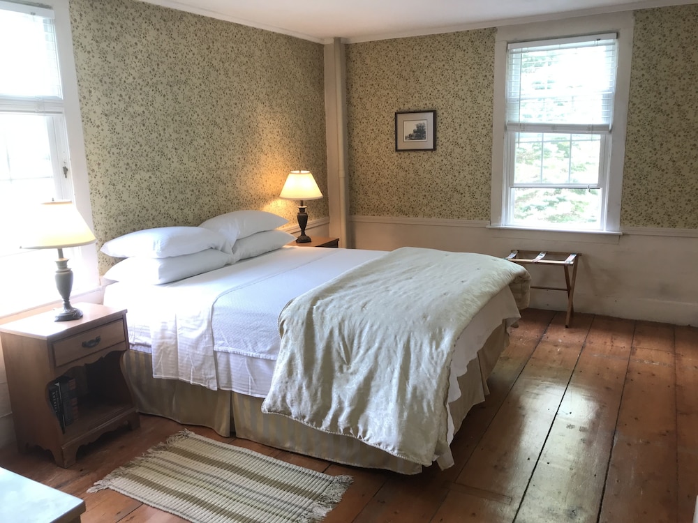 Room 3 photo 1
