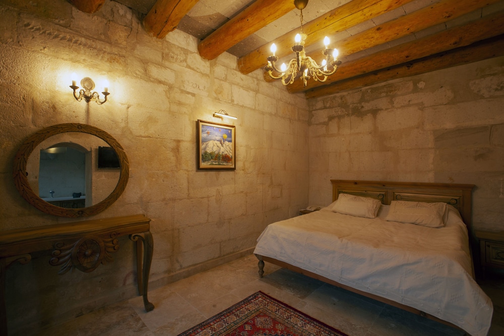 Honeymoon suite With Jakuzi photo 1
