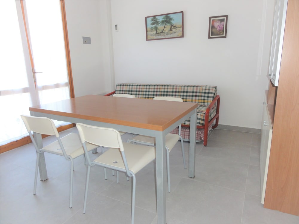 Apartment, 2 Bedrooms (B10064)