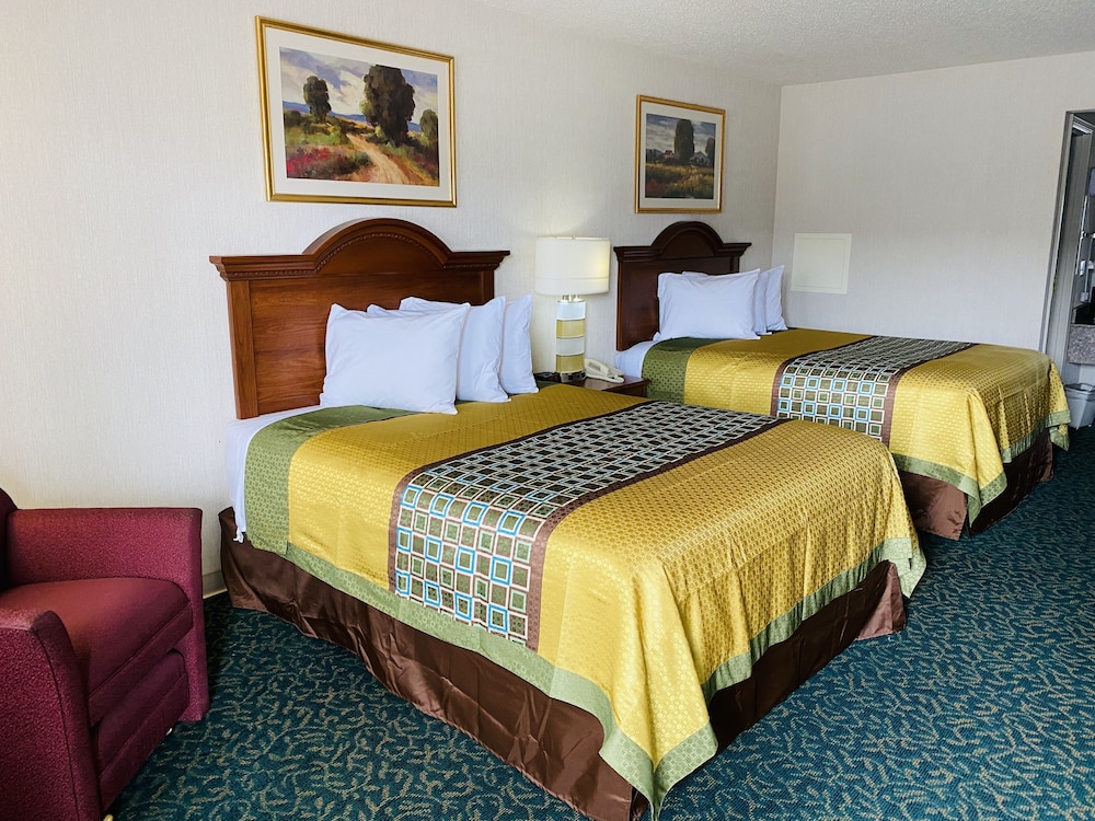 Standard Room, 2 Queen Beds, Non Smoking