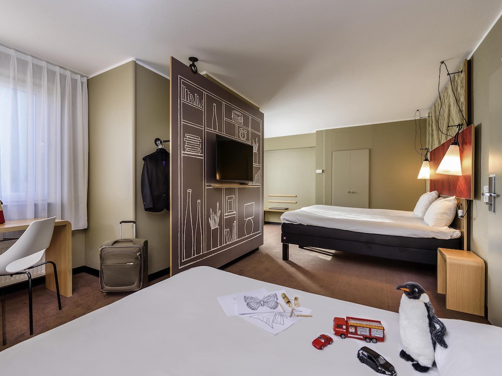Junior Suite, Multiple Beds (Riverside) photo 1