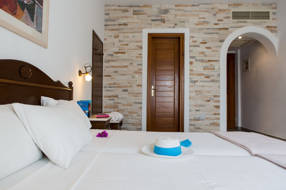 Double Room, Sea View (Upper floor) photo 3