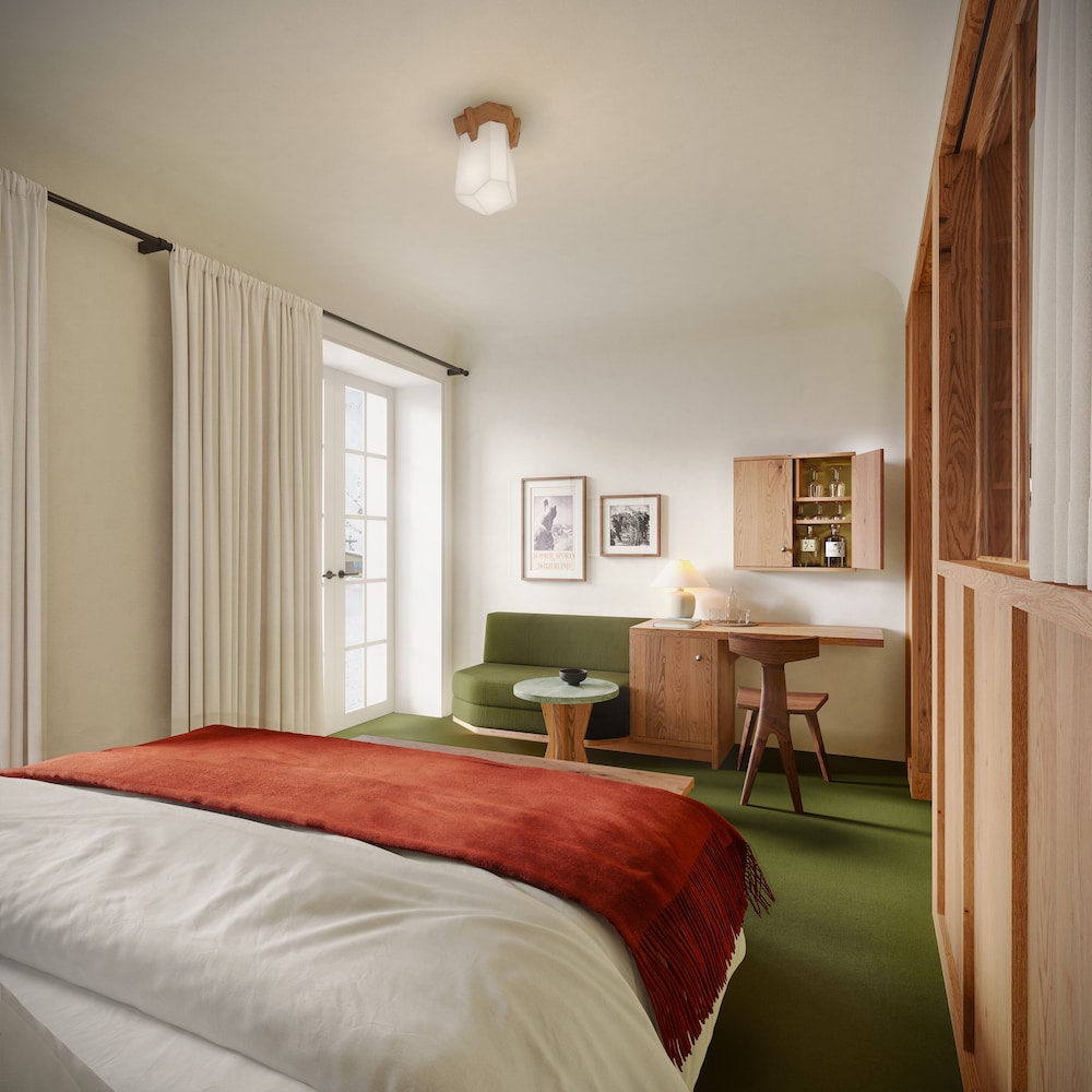 Suite, Garden View