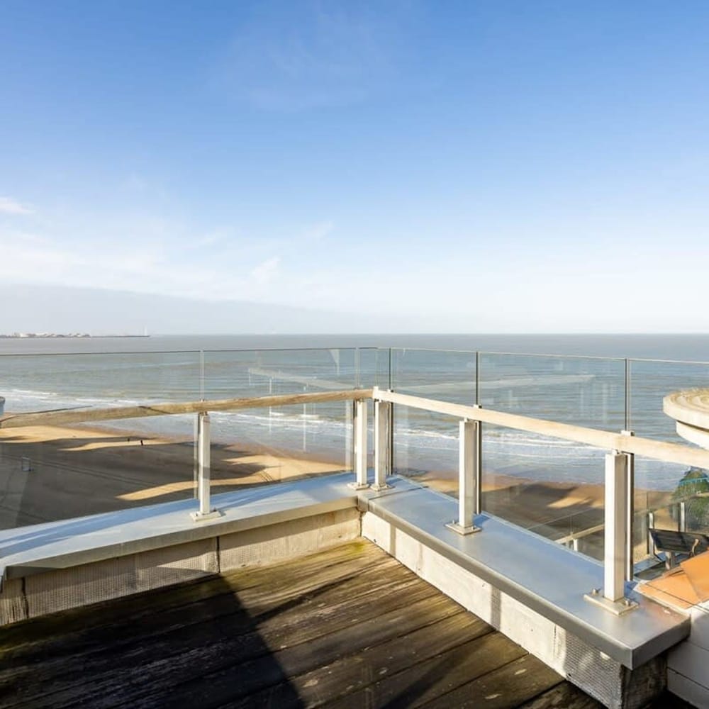 Stunning Penthouse With Free Parking and sea View, Foto 77