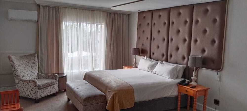 Family Suite, 2 Bedrooms, Non Smoking, River View photo 1