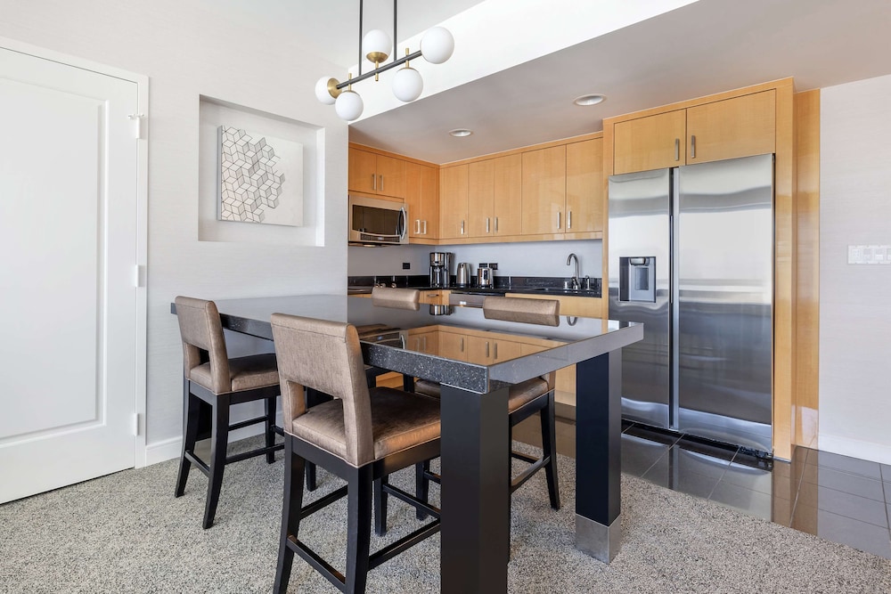 Grand Suite, 2 Bedrooms, Kitchen - Photo 5