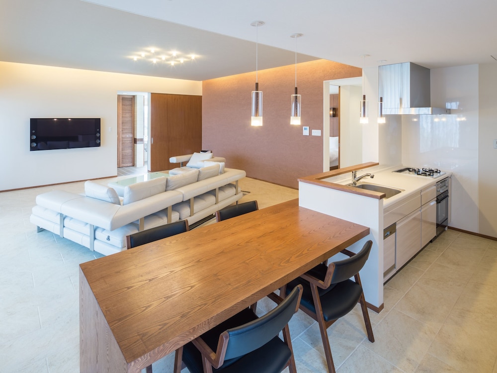 Luxury Condo, 2 Bedrooms, Terrace, Ocean View (Umi) photo 1