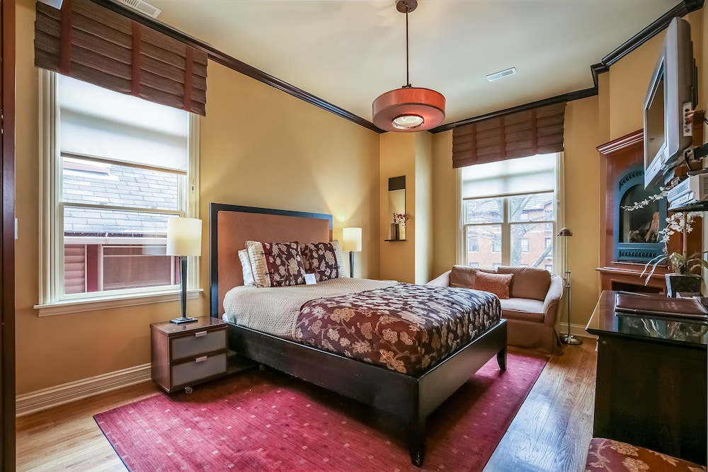 Golden Chest Suite photo 1