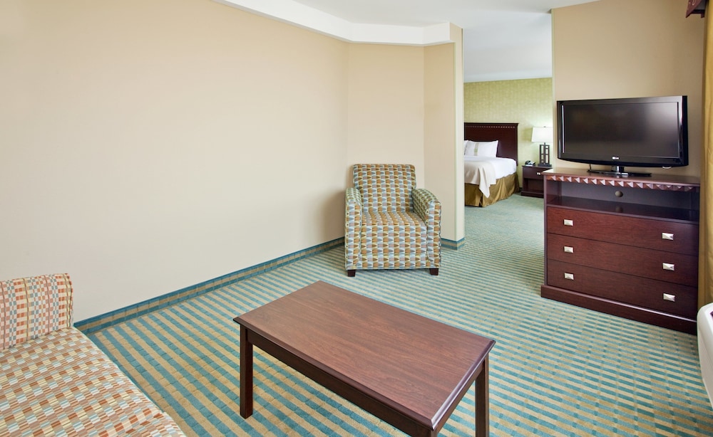 Suite, 1 Twin Bed - Photo 1