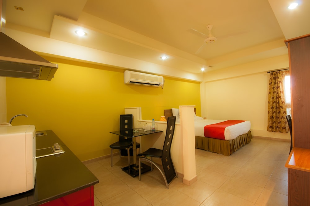 Business Studio Suite, 1 Bedroom, Kitchen photo 2