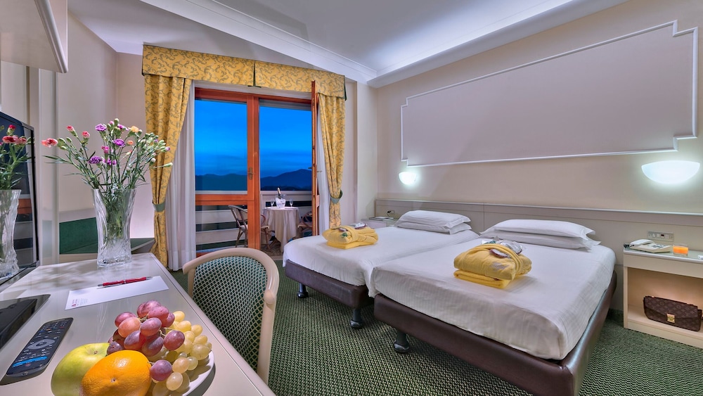 Classic Double or Twin Room photo 1