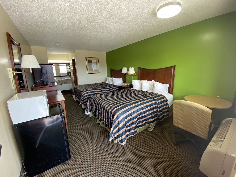 Standard Room, 2 Queen Beds, Smoking