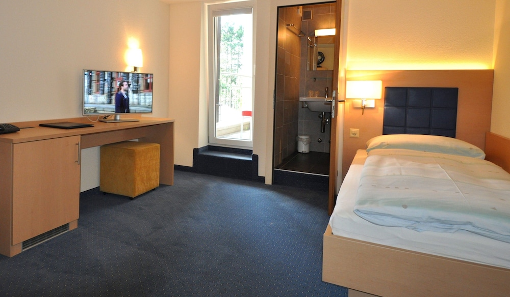 Standard Single Room photo 2