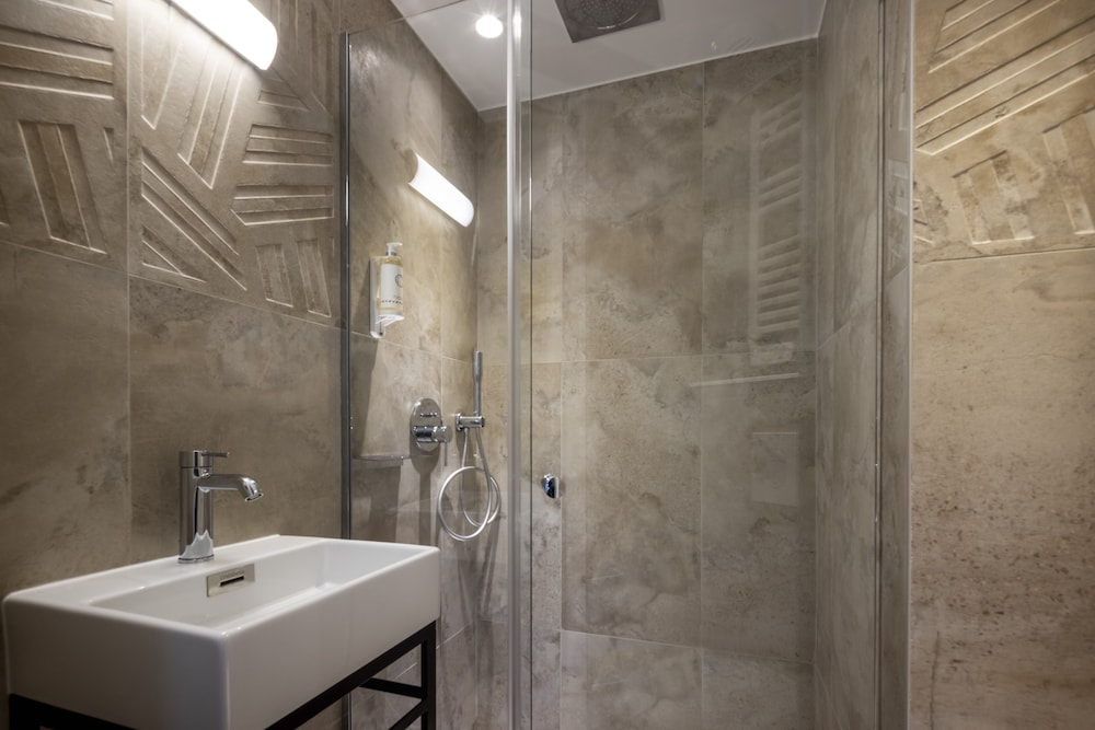 Triple Room, Balcony (503)