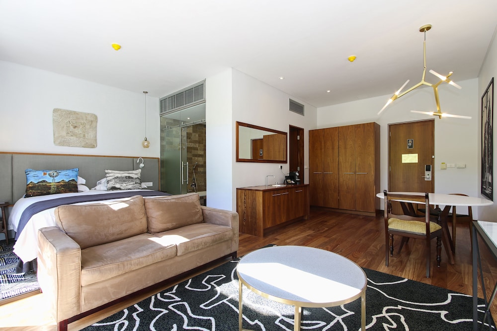 Junior Suite, 1 King Bed, River View (Junior Suite River) - Photo 4