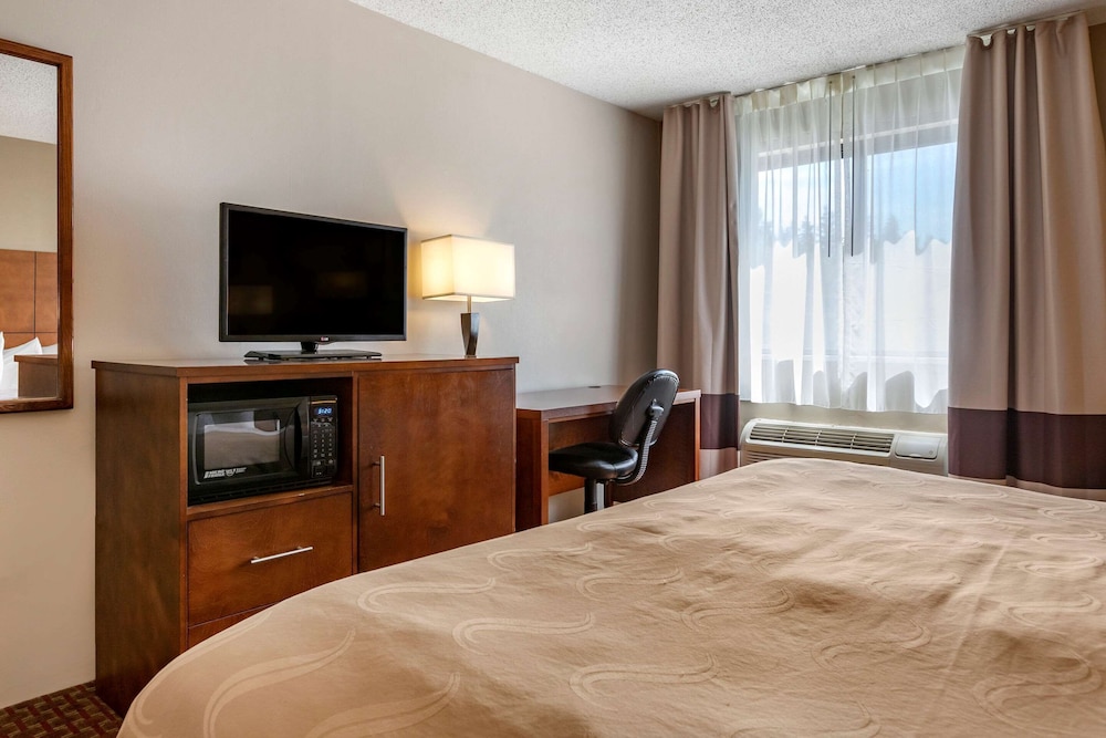 Room, 1 King Bed, Accessible, Non Smoking - Photo 1