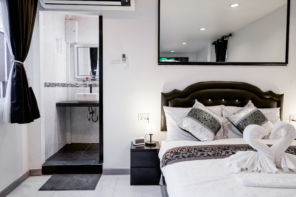 Executive Room, 1 Queen Bed, Non Smoking, City View photo 2