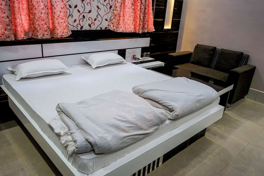 Deluxe Double Room, City View