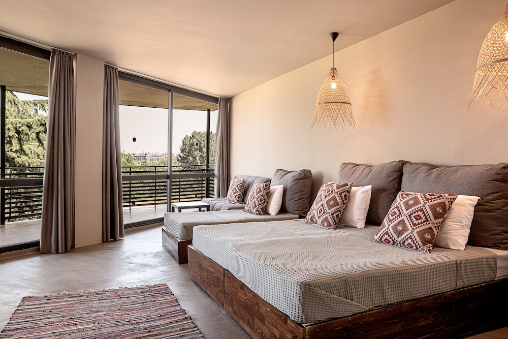 Standard Double Room, 2 Twin Beds, Partial Sea View photo 2