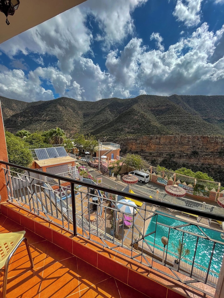 Double Room, Balcony, Mountain View photo 3
