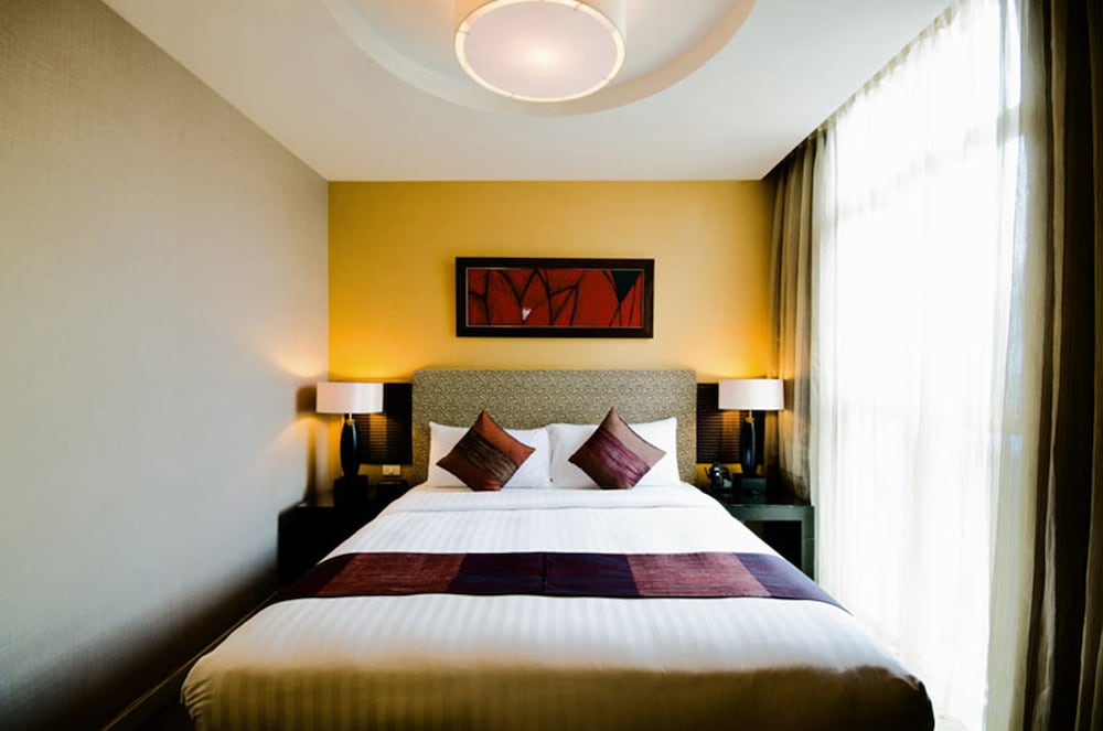 One Bedroom Executive Suite photo 3