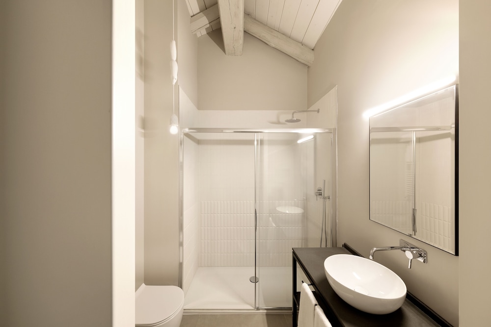 Deluxe Studio Suite (4 Adults) photo 2