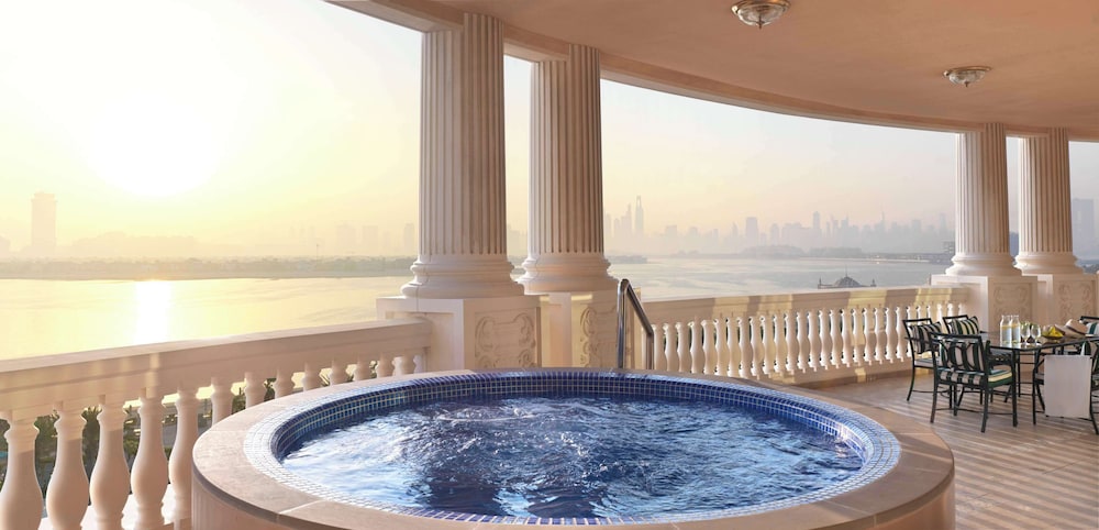 Superior Penthouse, 3 Bedrooms thumbnail 5