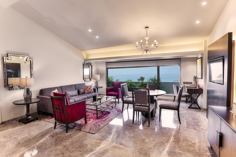 Luxury Suite, Ocean View, Beachside - Photo 10