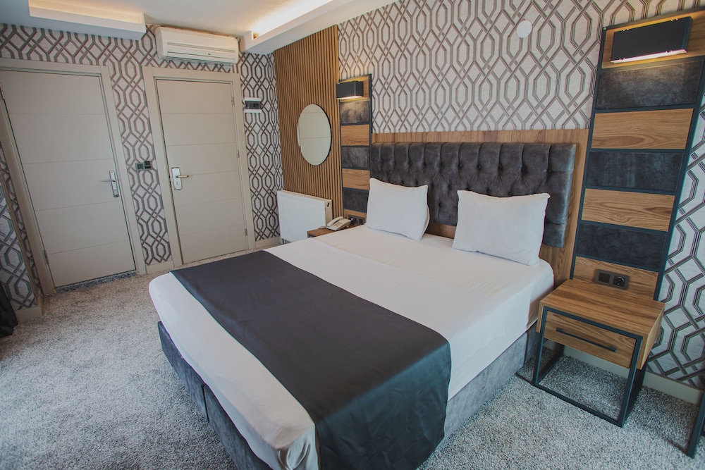 Standard Room photo 2