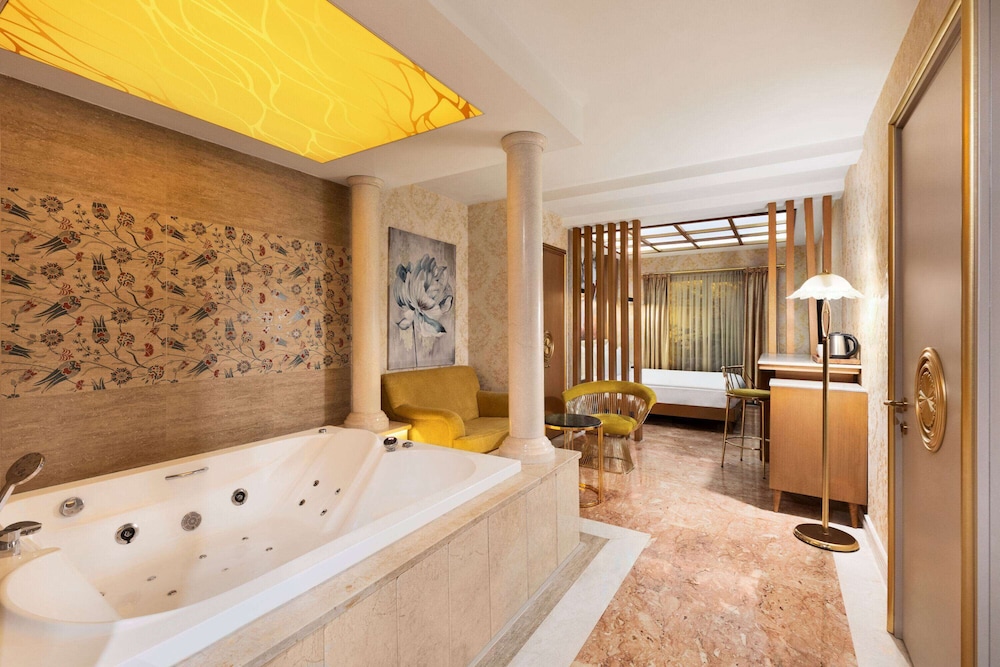 Premium Suite (With Jet Pool) photo 1
