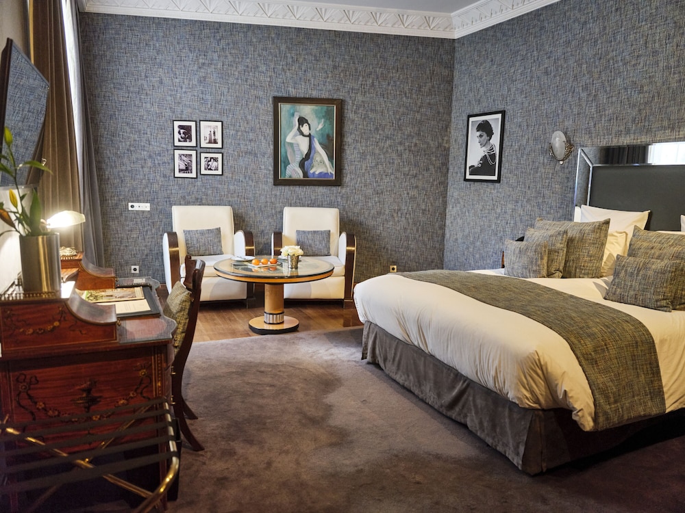Executive Room - Photo 21