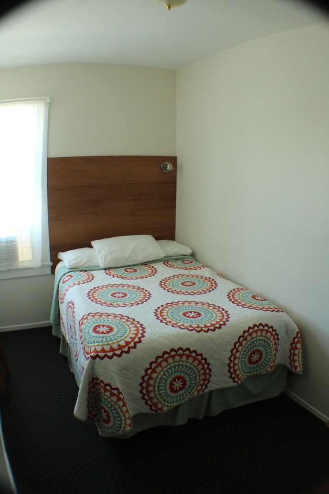 Standard Suite, Multiple Beds, Non Smoking photo 2