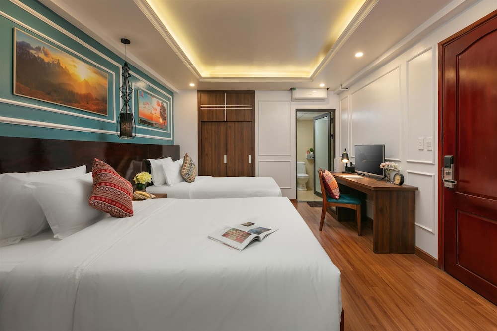 Basic Twin Room