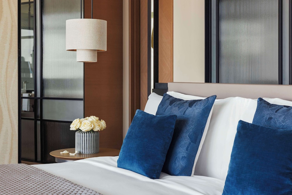 Suite (skyline Suite)