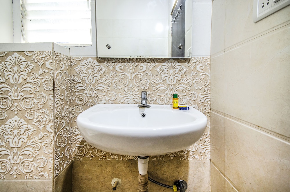 Deluxe Room, 1 Double Bed, Non Smoking photo 3