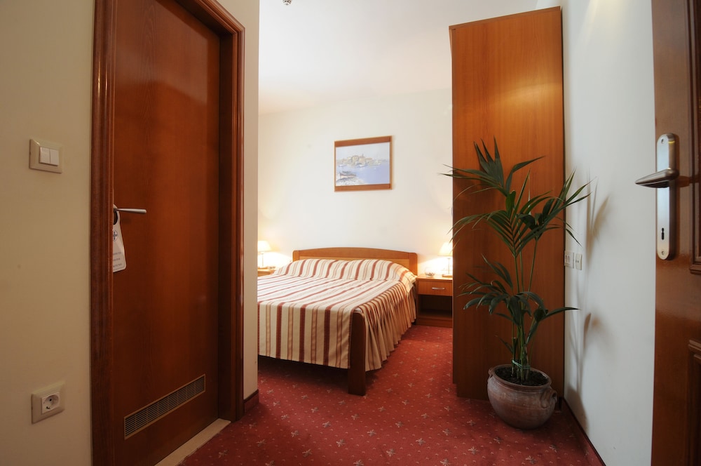 Business Suite, Park View photo 2