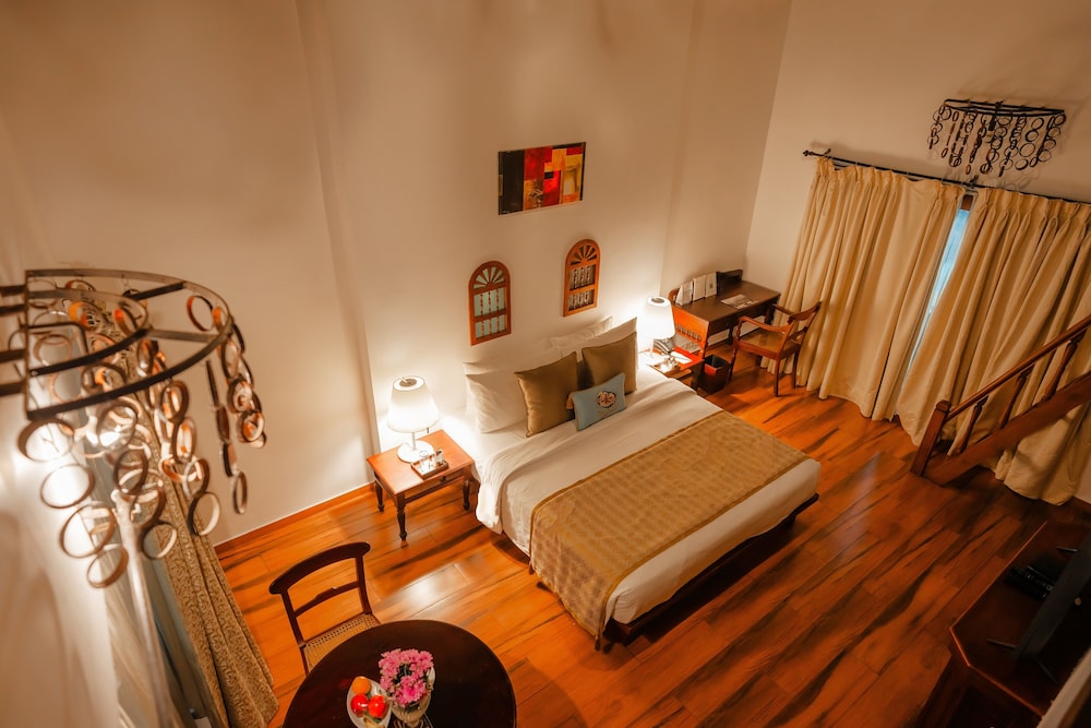 Royal Villa With plunge Pool - Photo 3